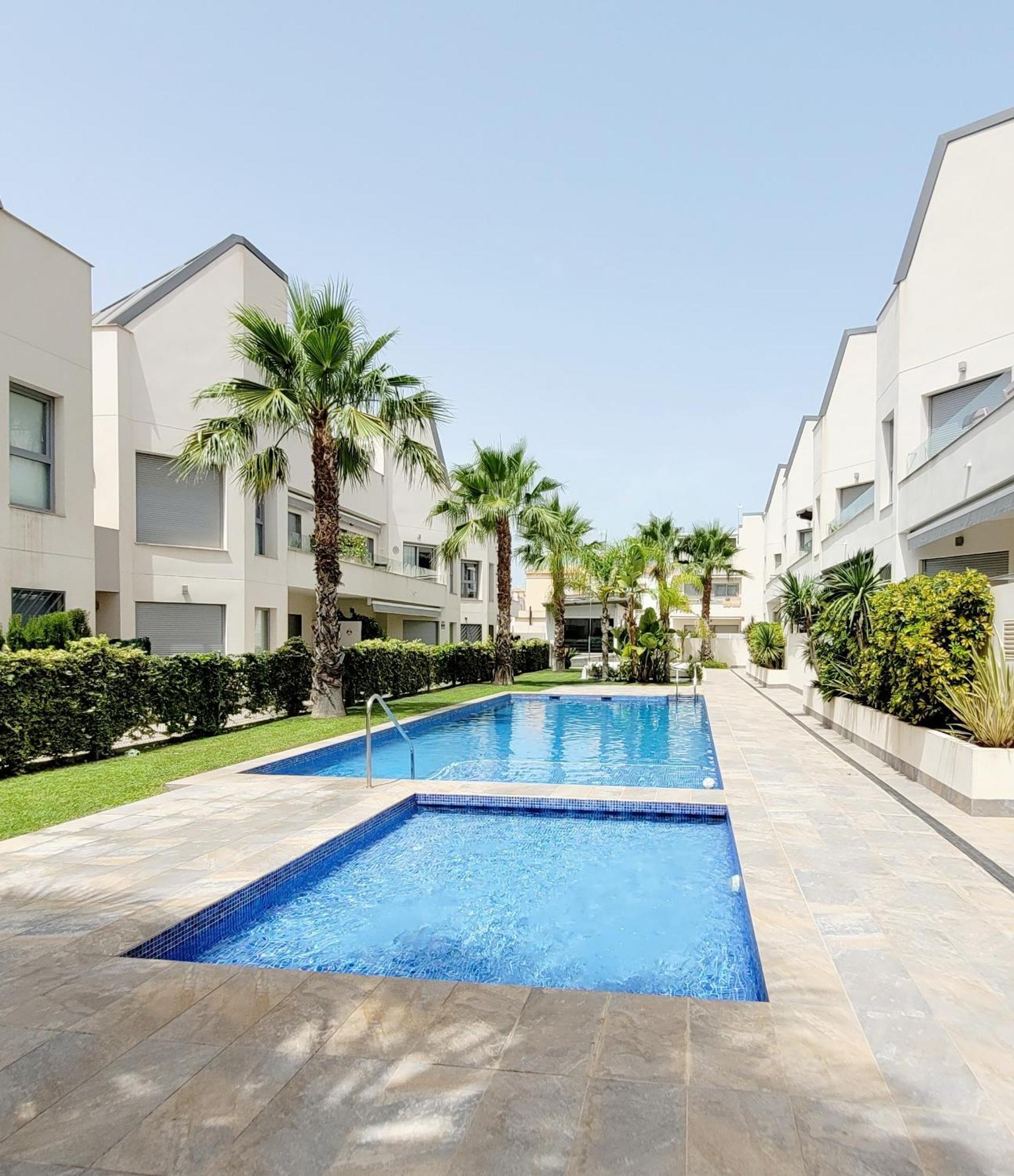 Pmt01 - Modern, Luxury With Heated Pool Apartman Torrevieja Kültér fotó
